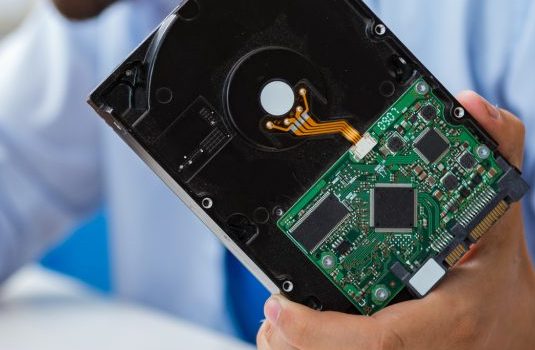 Outsourcing IT dlakogo jest obsługa informatyczna?